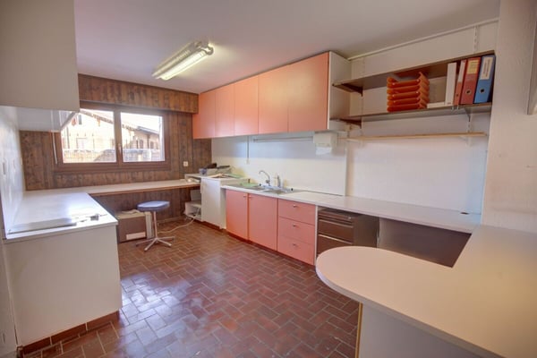 Appartement spacieux avec potentiel de rénovation à 100m des remontées 6