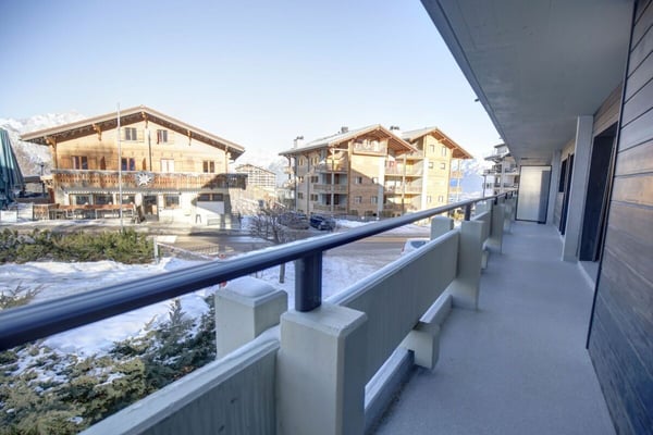 Appartement spacieux avec potentiel de rénovation à 100m des remontées 16
