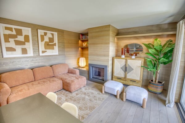 2,5 pièces de standing avec cheminée - 62 m² rénové et grand balcon! 2