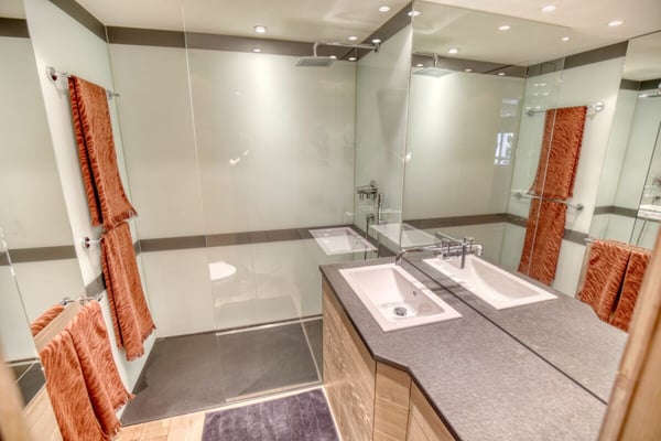 2,5 pièces de standing avec cheminée - 62 m² rénové et grand balcon! 5