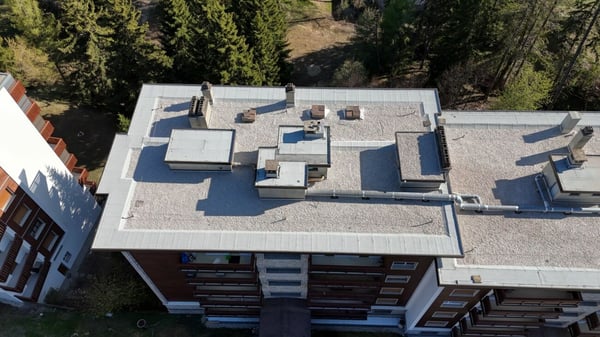 2,5 pièces de standing avec cheminée - 62 m² rénové et grand balcon! 14