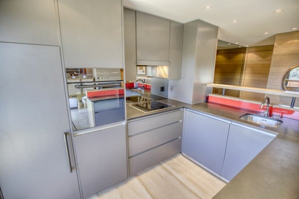 2,5 pièces de standing avec cheminée - 62 m² rénové et grand balcon! 4