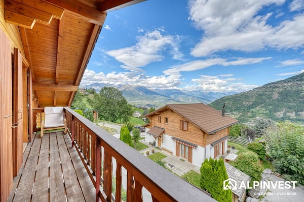 Sympathique chalet à Sornard dans un état impeccable ! 14