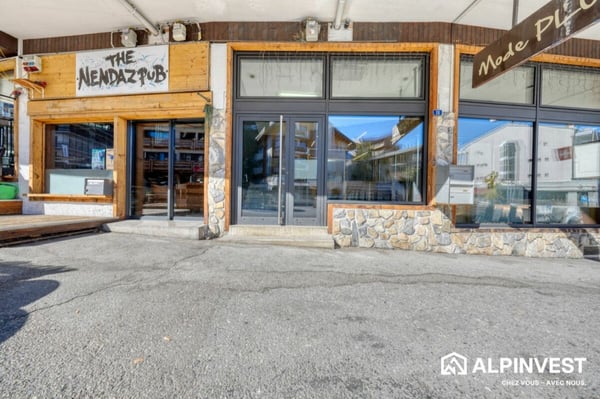 Arcade traversante avec 3 places de parc - Haute-Nendaz