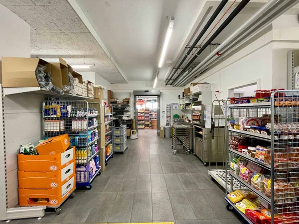 Surface commerciale à vendre : 10