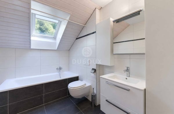 DUPLEX LUMINEUX DANS UN CADRE VERDOYANT 10