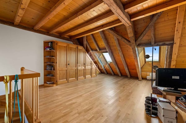 MAGNIFIQUE FERME RÉNOVÉE AVEC VUE IMPRENABLE SUR LE PLATEAU VAUDOIS 13