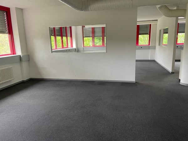 Surfaces commerciales à Venoge 9 à Ecublens 2