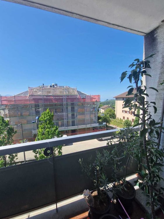 Appartement de 2,5 pièces à proximité de l'UNIL et de l'EPFL. 2