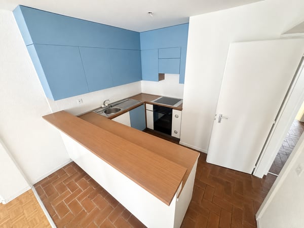 Appartement de 2.5 pièces avec balcon en plein centre de Fribourg 3