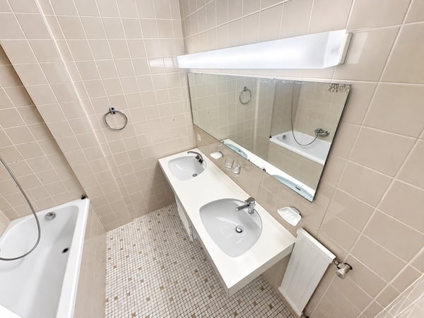 Appartement de 2.5 pièces avec balcon en plein centre de Fribourg 6
