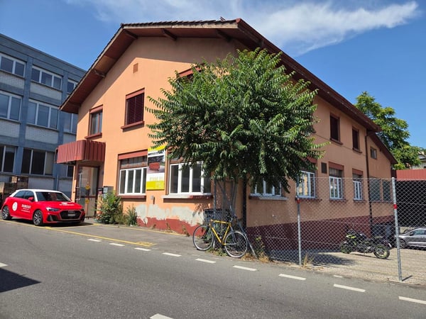 230 m² de plain-pied avec quai de chargement: bail jusqu'au 31.12.2029 7