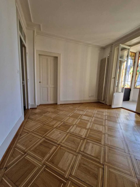 Bel appartement rénové Avenue Florimont 10, 1006 Lausanne 3
