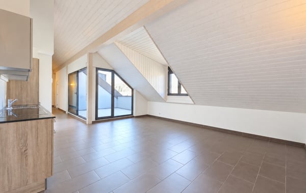 Appartement moderne de 2 pièces avec balcon 1
