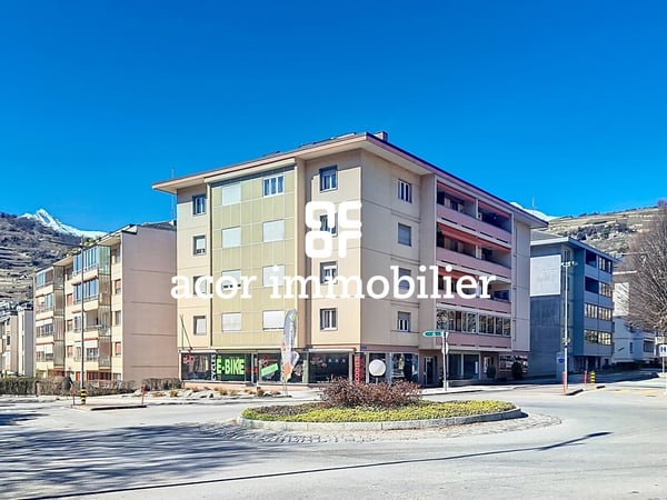 Bureau modulable - au coeur de la ville de Sion! 2