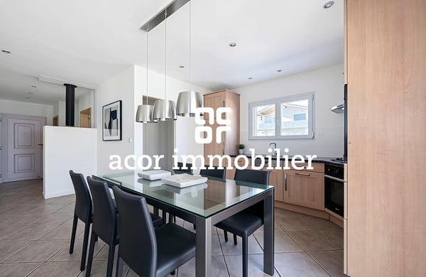 Volumes généreux et fort potentiel pour cette villa familiale lumineuse 2
