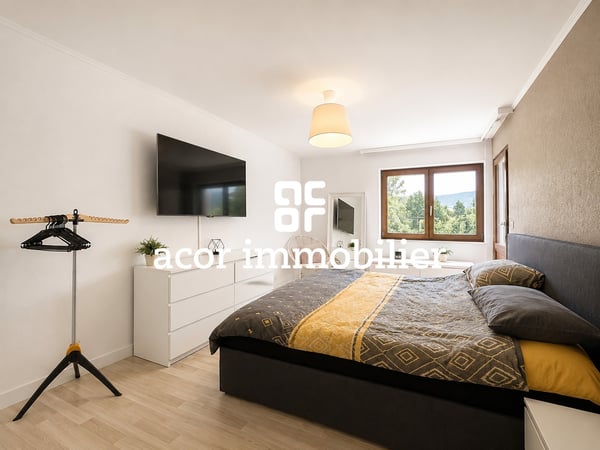 Duplex 4,5 pièces de 135 m² - Rénové en 2022 avec exterieur 4