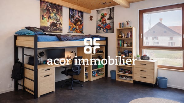 Immeuble de caractère avec jardin, piscine et revenu locatif 10