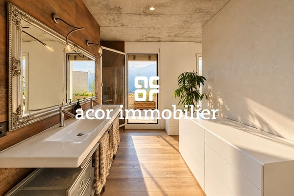 Gravelone - Triplex contemporain, vue exceptionnelle 8