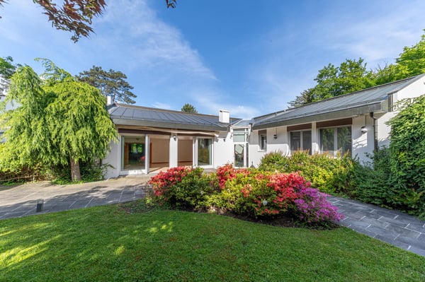 Villa individuelle avec piscine intérieure 2