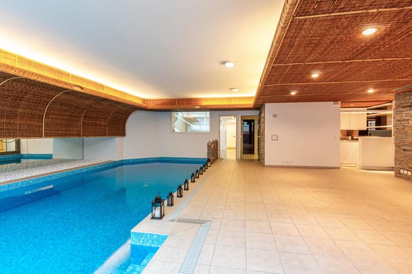 Villa individuelle avec piscine intérieure 9