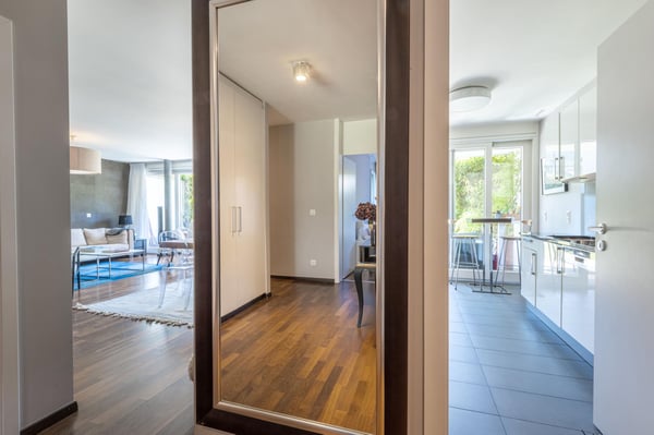 Bel appartement contemporain avec jardin 4