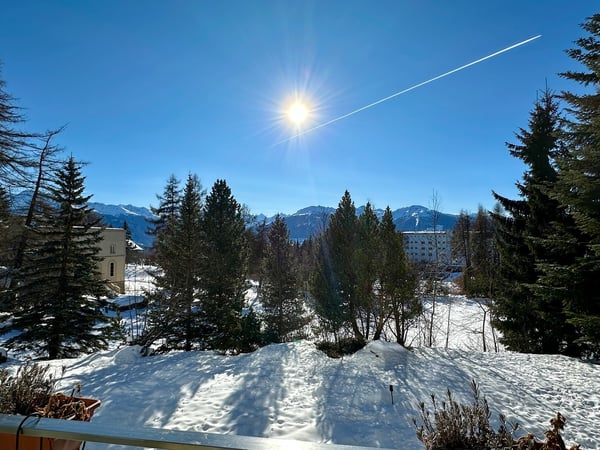 Très grand appartement à 5min à pied des télécabines violettes 9