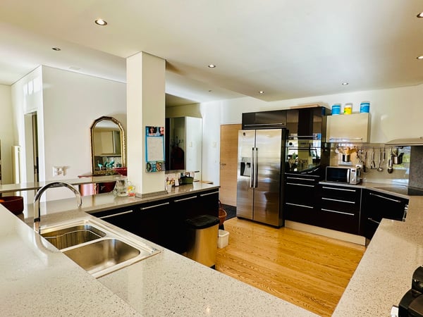 Très grand appartement à 5min à pied des télécabines violettes 4