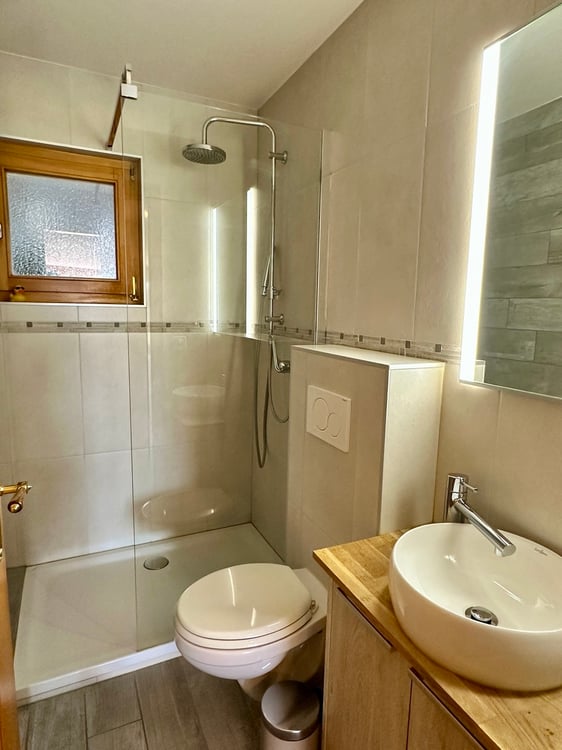 Havre de paix à louer à l'année (1.5 pièces) 8