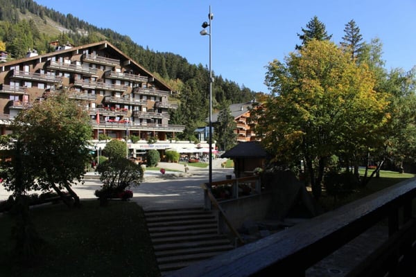 AV 4/Mars - 402 Location semaine 13