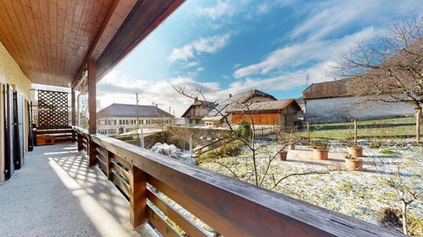Maison familiale ou immeuble de 3 appts à Baulmes 9