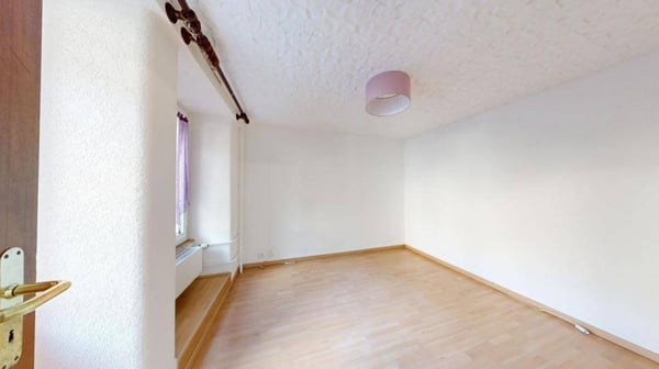 Maison familiale ou immeuble de 3 appts à Baulmes 8