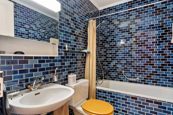 Un véritable art de vivre, entre intimité d'un appartement et confort d'un établissement renommé. 7