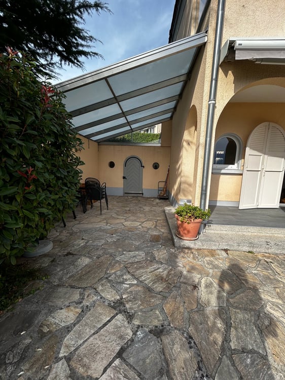 Spacieux appartement avec terrasse, jardin et vue panoramique sur le lac à Montreux 14
