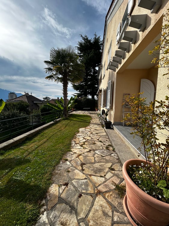 Spacieux appartement avec terrasse, jardin et vue panoramique sur le lac à Montreux 16