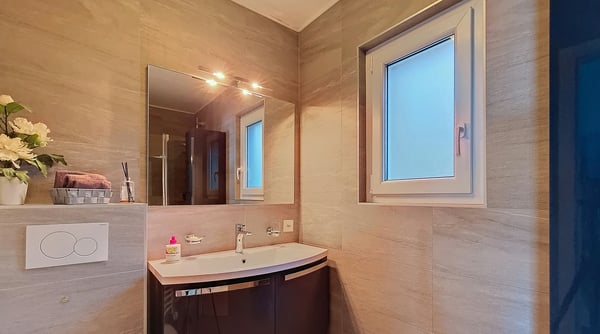 Villa mitoyenne 141 m2, belles terrasses, vue magnifique  ! 9