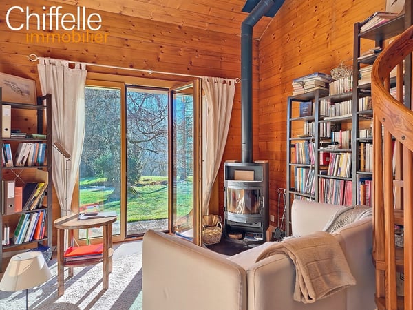 Belle propriété de 3 logements avec grand jardin 9