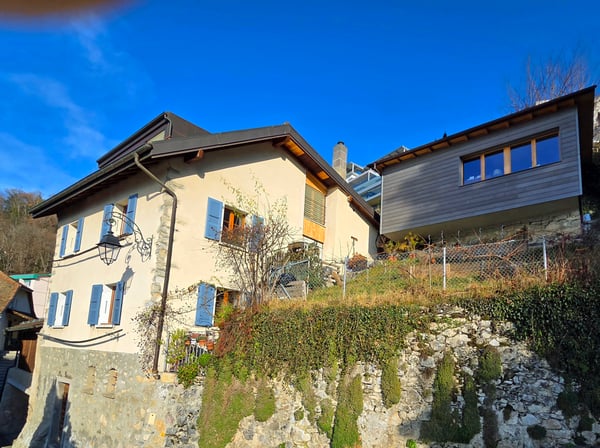 Charmante maison villageoise rénovée de 3 logements, très belle vue ! 2