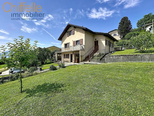 Belle villa familiale avec panorama sur le Léman et les Alpes 1