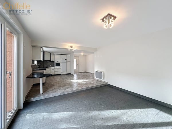 Maison familiale lumineuse avec fort potentiel d'aménagement 11