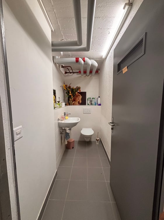 Local commercial de 24 m² à Lausanne 6