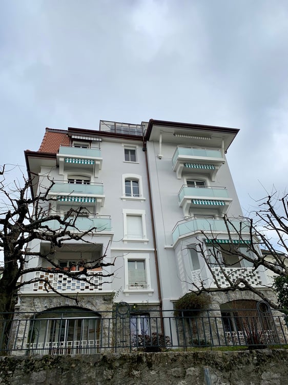 Charmant appartement de 2.5 pièces avec balcon à Lausanne 1