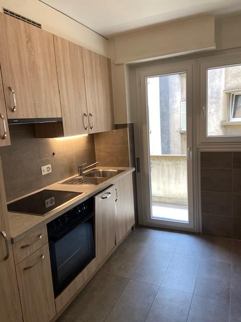 Bel appartement de 3.5 pièces avec deux balcons au coeur de Lausanne 5