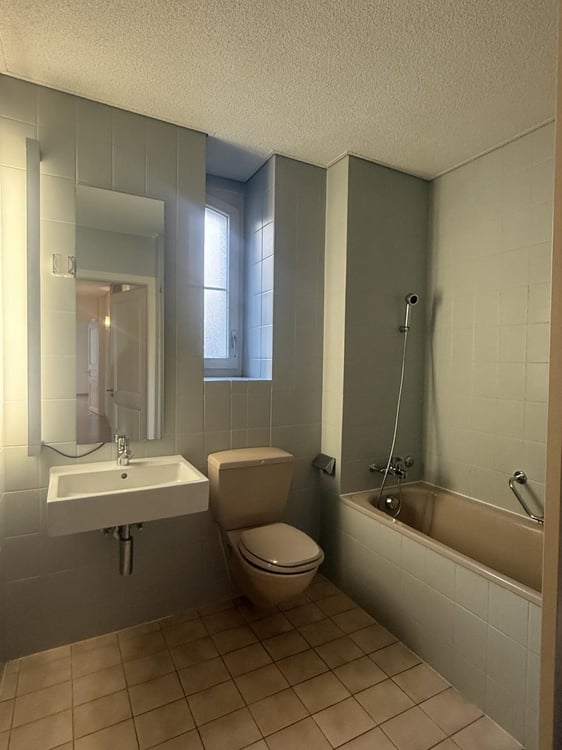Appartement de 5.5 pièces au 1er étage à Lausanne - à durée déterminée 8