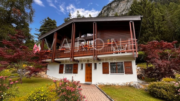 Charmant Chalet à Briey/Chalais  Un véritable Havre de Paix 12