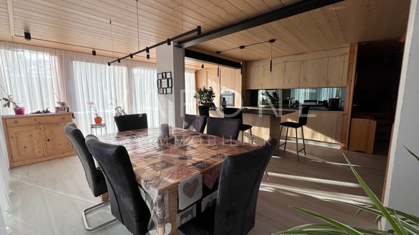 Spacieux chalet rénové et agrandi de 4.5 pièces