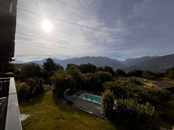 À vendre - Chalet de charme de 6 pièces avec piscine à Savièse 13