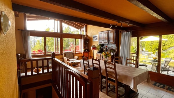 Charmant Chalet à Briey/Chalais Un véritable Havre de Paix 4