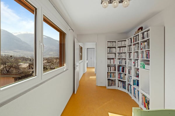 MAGNIFIQUE VILLA CONTEMPORAINE 2 PCES ½ DE 250 M2 AU COEUR DES VIGNES À NOËS (SIERRE) 22