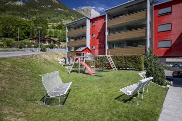 Spacieux 1 pièces 1/2 en rez-de-jardin de 107 m² 1